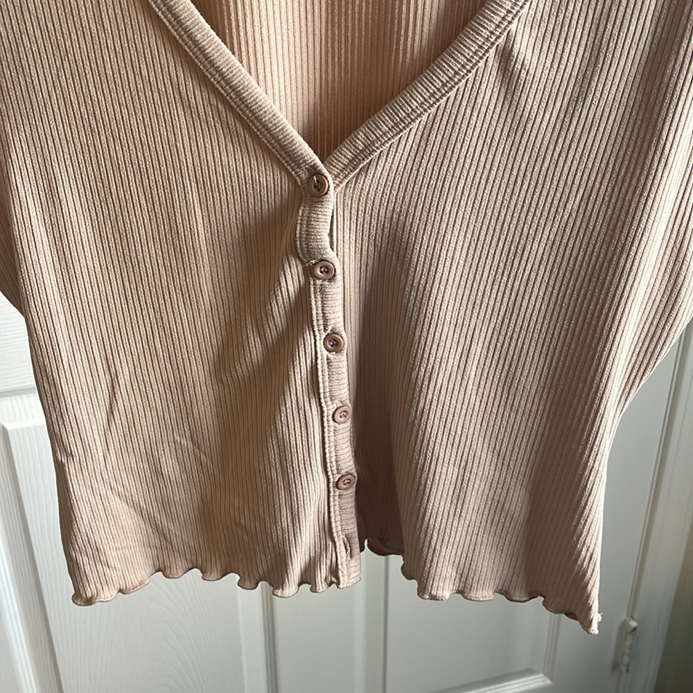 Beighe top button down - Picture 2 of 7